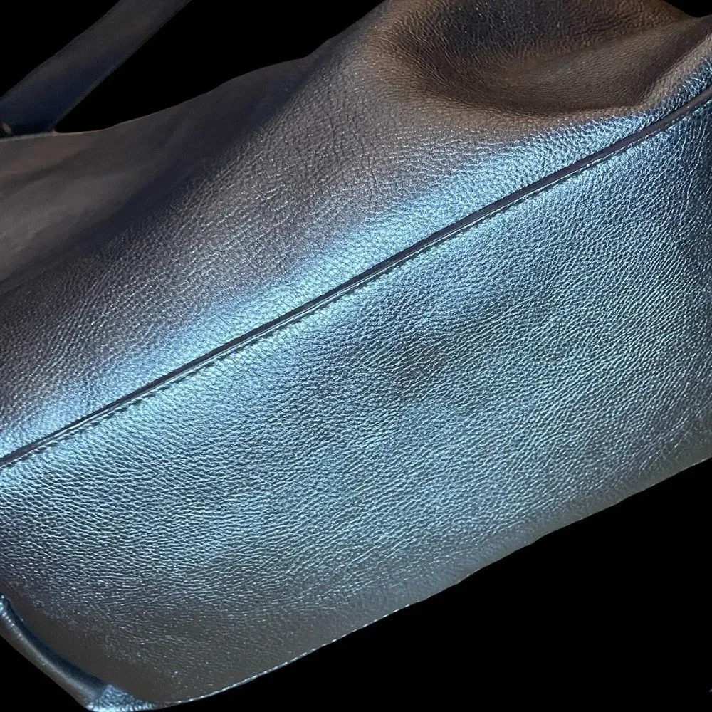 Unbranded this elegant